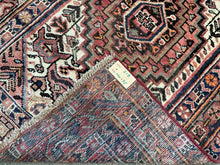 Carica l&#39;immagine nel visualizzatore di Gallery, Janine - Vintage Caucasian Rug
