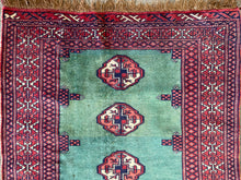 Cargar imagen en el visor de la galería, Janice - Vintage Baluch Rug
