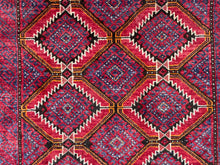 Загрузить изображение в средство просмотра галереи, Yami - Vintage Tribal Baluch Rug
