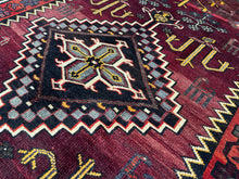 Carregar imagem no visualizador da galeria, Mattia - Vintage Tribal Baluch Rug
