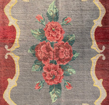 Lade das Bild in den Galerie-Viewer, Hazel - New Gol Farang Bouquet Rug
