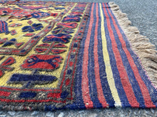 Cargar imagen en el visor de la galería, Camellia - Unusual Antique Gendje Caucasian Rug
