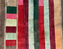 画像をギャラリービューアに読み込む, Elmira - New Moshiri Stripe Rug
