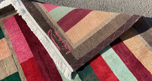 Cargar imagen en el visor de la galería, Elmira - New Moshiri Stripe Rug
