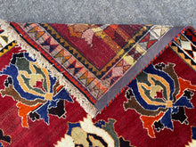 Carica l&#39;immagine nel visualizzatore di Gallery, Briony - New Lotus Floral Gabbeh Rug
