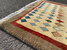 将图片加载到图库查看器，Brittany - Attractive Argyle Qashqai  Lori Rug
