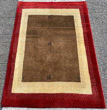 Charger l&#39;image dans la galerie, Annabel - Contemporary Qashqai Gabbeh Rug
