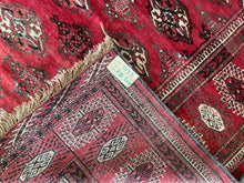 画像をギャラリービューアに読み込む, Kara - Vintage Turkmen Tekke Rug
