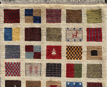 Cargar imagen en el visor de la galería, Ellena - New Nomadic Gabbeh Rug
