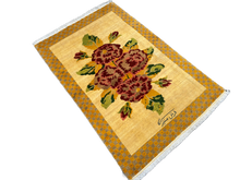 画像をギャラリービューアに読み込む, Beverley - New Gol Farang Floral Rug
