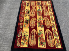 Carregar imagem no visualizador da galeria, Anita - New Paisley Bidjar Rug
