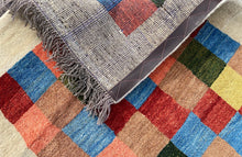 Lade das Bild in den Galerie-Viewer, Eddie - New Abstract Chequered Persian Gabbeh Rug
