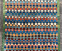 Cargar imagen en el visor de la galería, Gwenyth - New Nomadic Gabbeh Rug
