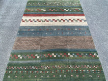 Carregar imagem no visualizador da galeria, Ginevra - Contemporary Persian Gabbeh Carpet
