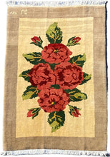 Cargar imagen en el visor de la galería, Elizabeth - New Moshiri Rose Bouquet Persian Rug
