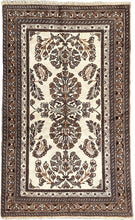 Lade das Bild in den Galerie-Viewer, Edric - Vintage Qashqai Rug
