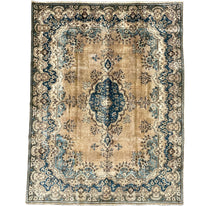 Carregar imagem no visualizador da galeria, Leo - Vintage Kirman Carpet
