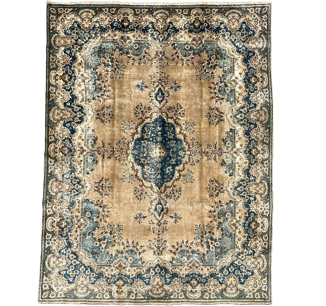 Leo - Vintage Kirman Carpet