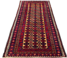 Carregar imagem no visualizador da galeria, Cranleigh - Antique Baluchi Rug
